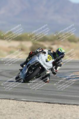 media/Oct-04-2025-CVMA (Sat) [[408bcdd6e4]]/Race 14-500-400-350 Supersport/